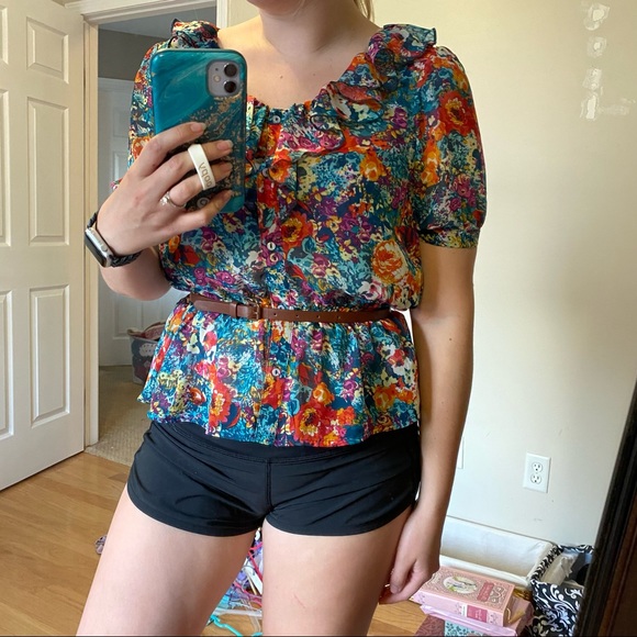 Floral top - Picture 9 of 9